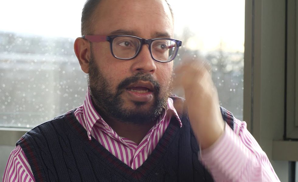 Bezahlbare Medikamente - Interview von Thiru Balasubramaniam
